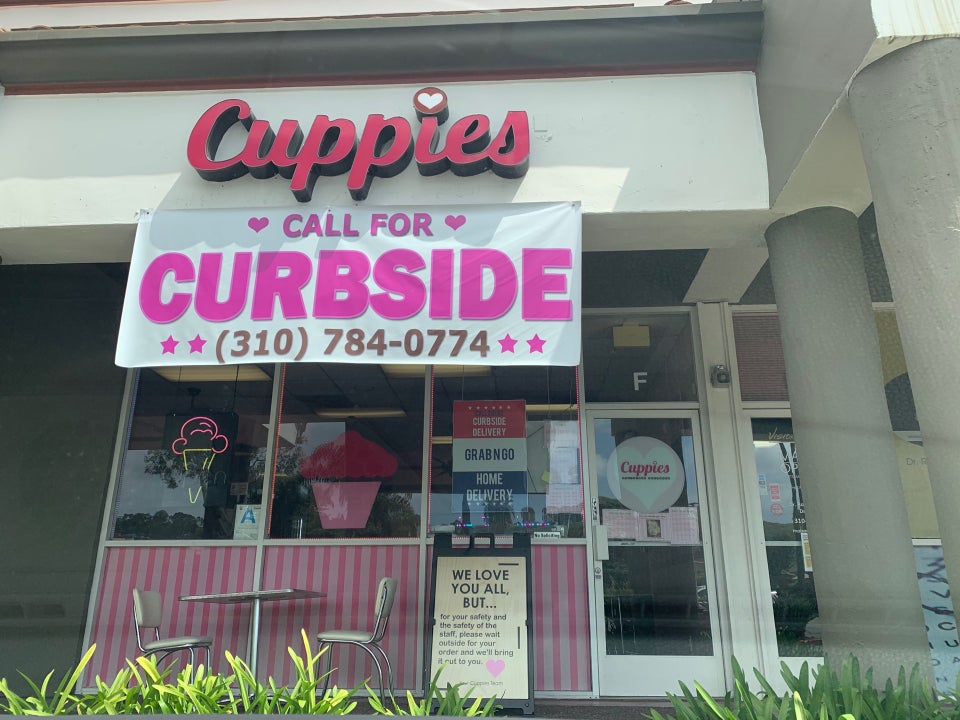 Cuppies Delicious Cupcakes 3525 Pacific Coast Hwy, Torrance