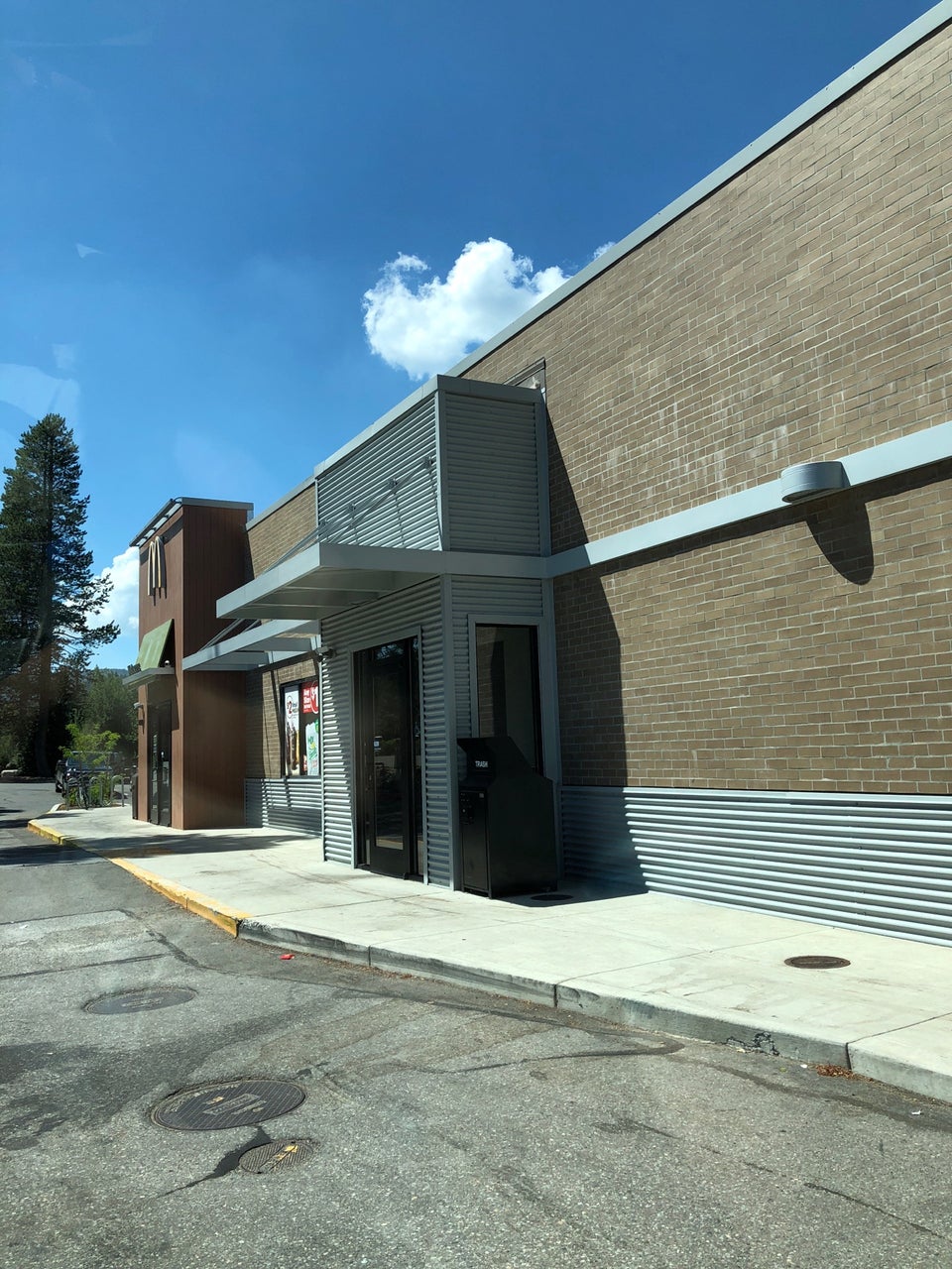 McDonald's 11420 Deerfield Dr, Truckee
