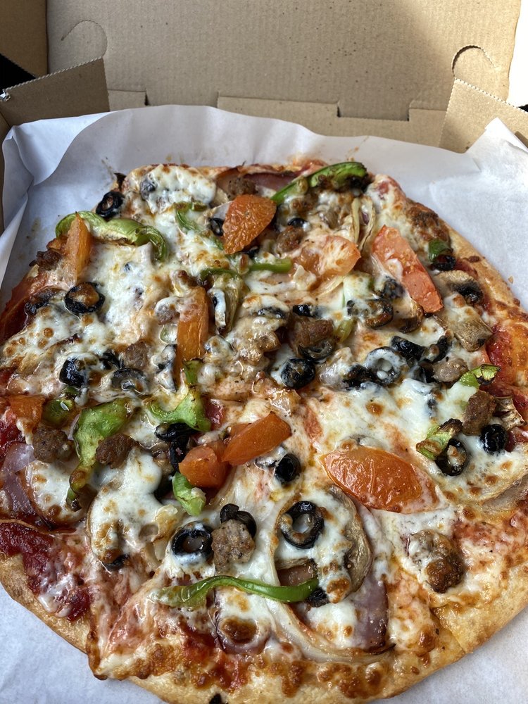 Guido's Pizza and Pasta 6249 Foothill Blvd, Tujunga