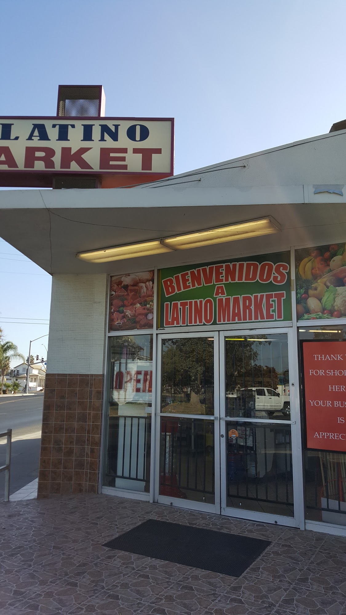 El Latino Market