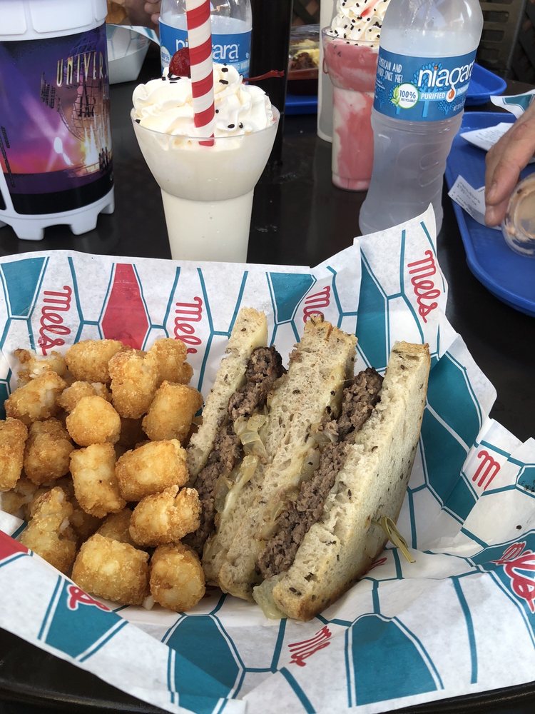 Mel's Diner 100 Universal City Plaza, Universal City