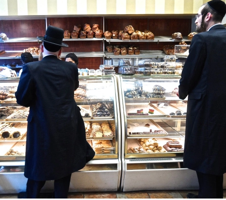 Schwartz Bakery 12522 Burbank Blvd, Valley Village