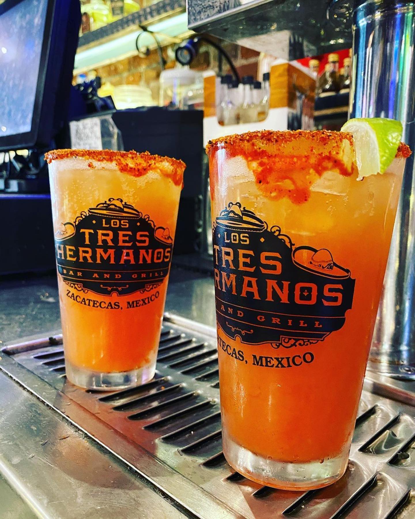 Los Tres Hermanos 7456 Van Nuys Blvd, Van Nuys