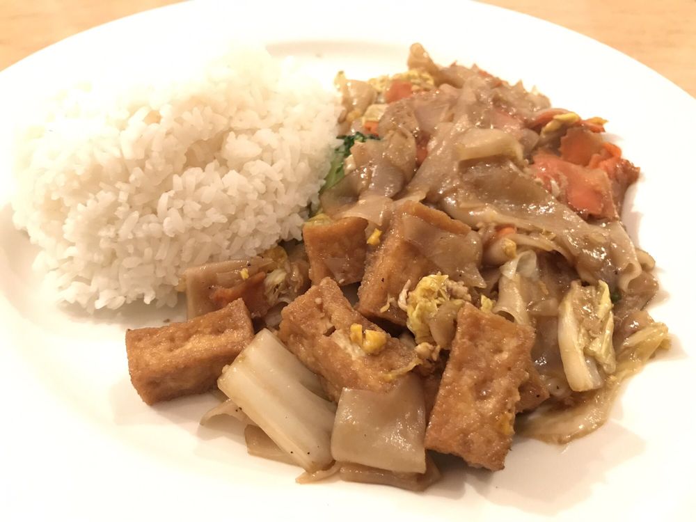 Little Siam Thai Cuisine 15046 Oxnard St, Van Nuys