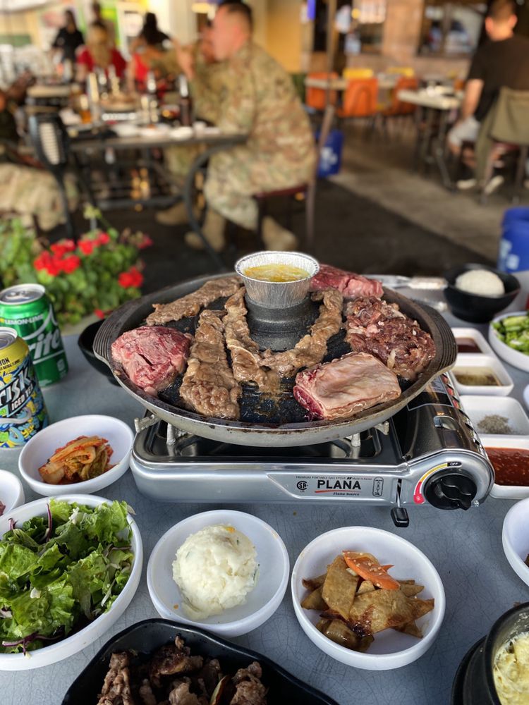 TJ Korean BBQ 17623 Sherman Way, Van Nuys