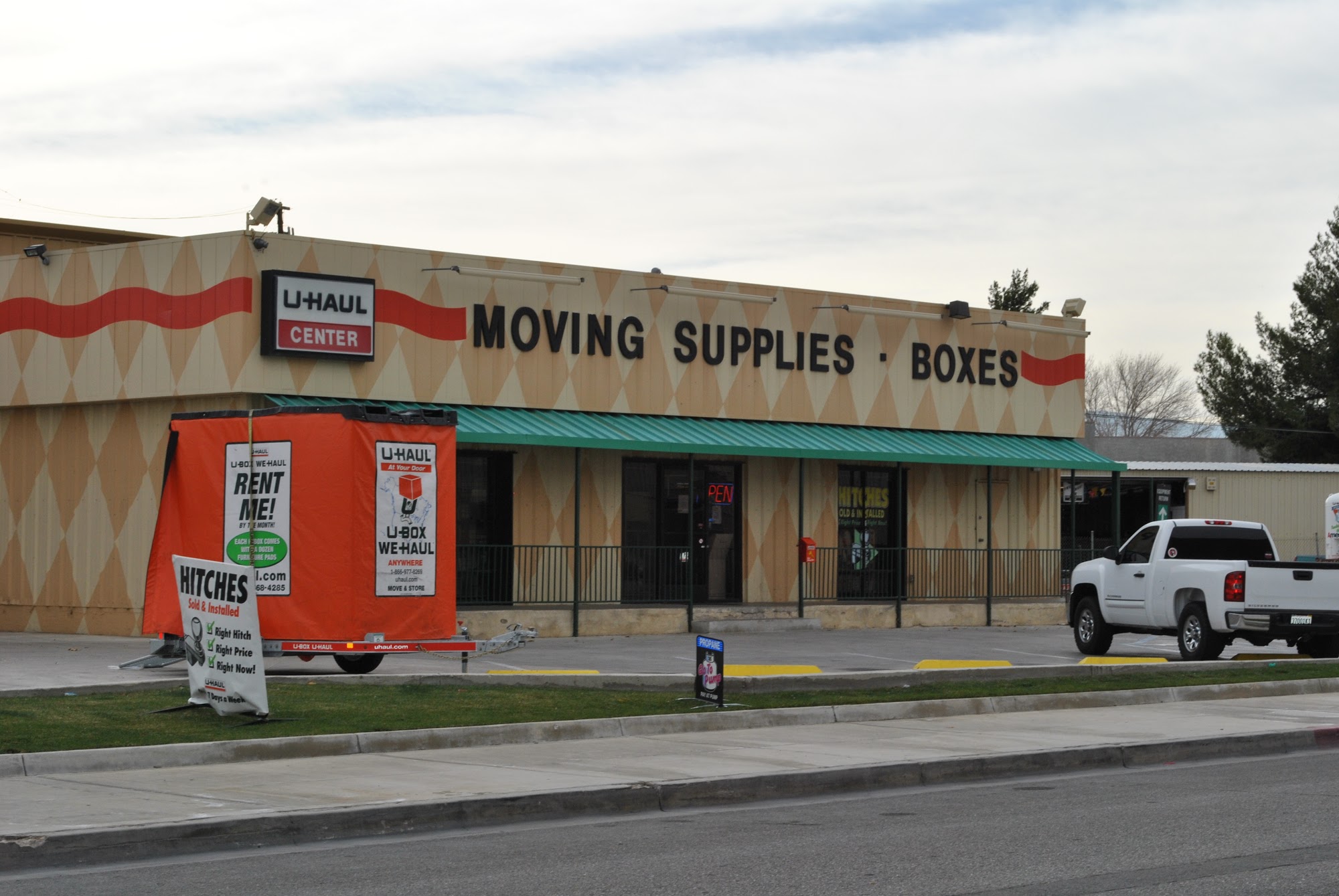 U-Haul Moving & Storage of Victorville