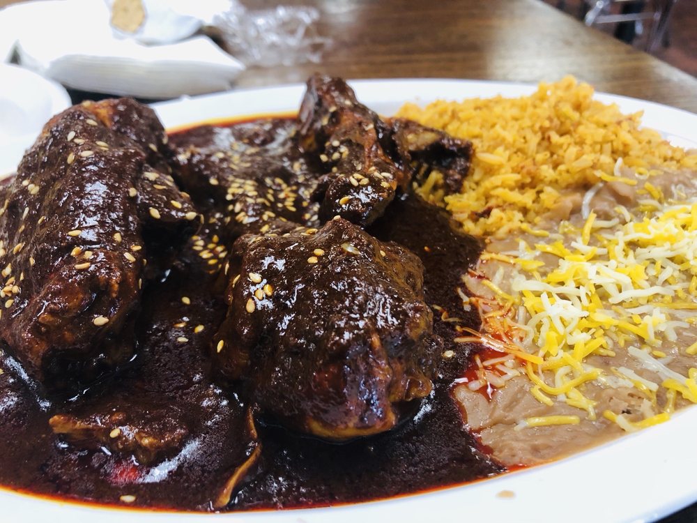El Pilon Market & Restaurant 322 S Glendora Ave, West Covina