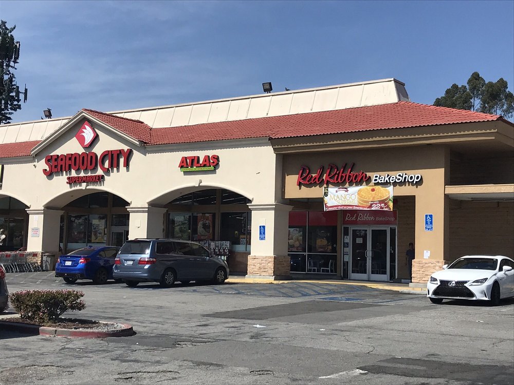 Red Ribbon Bakeshop 1525 Amar Rd, West Covina