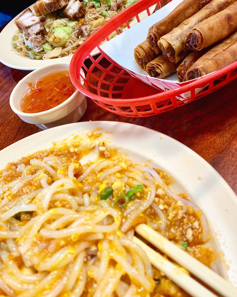 Planet Pansit 1559 E Amar Rd ste o, West Covina