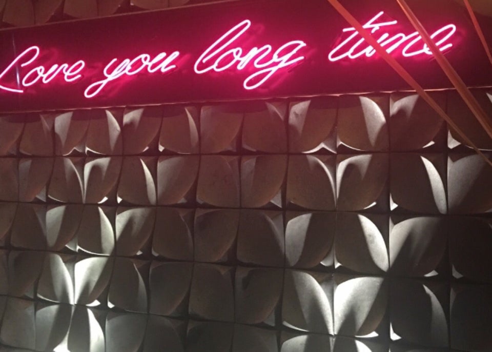 Blind Dragon 9201 Sunset Blvd, West Hollywood