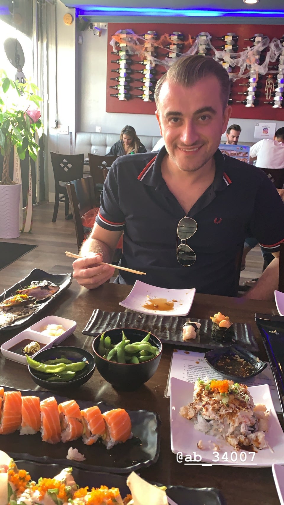 Hikari Sushi 8163 Santa Monica Blvd, West Hollywood