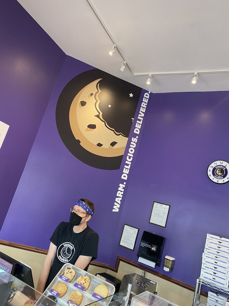 Insomnia Cookies 8951 Santa Monica Blvd, West Hollywood