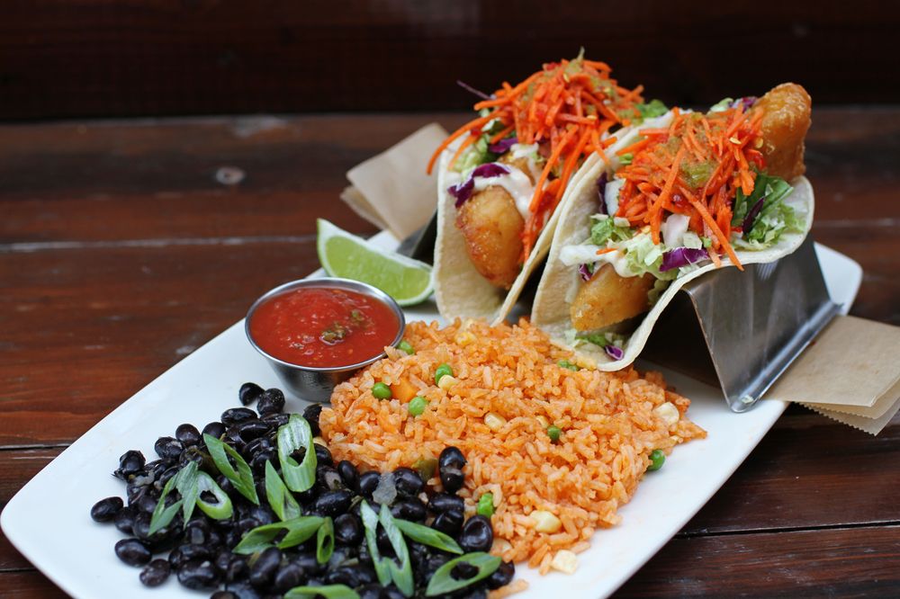 Lazy Dog Restaurant & Bar 16310 Beach Blvd, Westminster