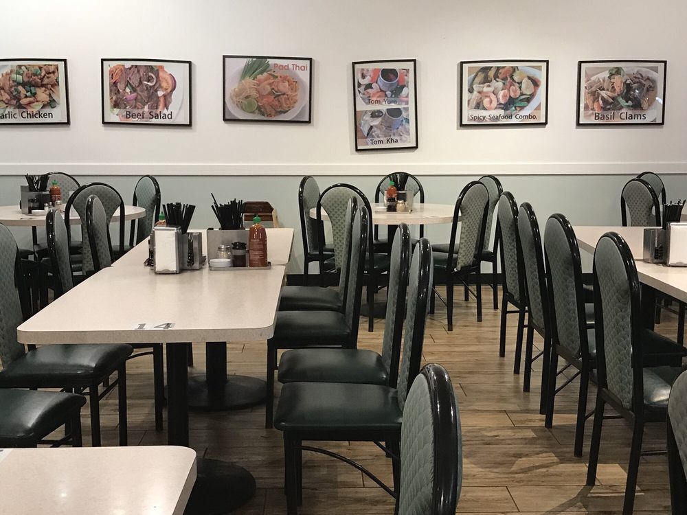 Royal Thai restaurant 10487 Bolsa Ave suite A, Westminster