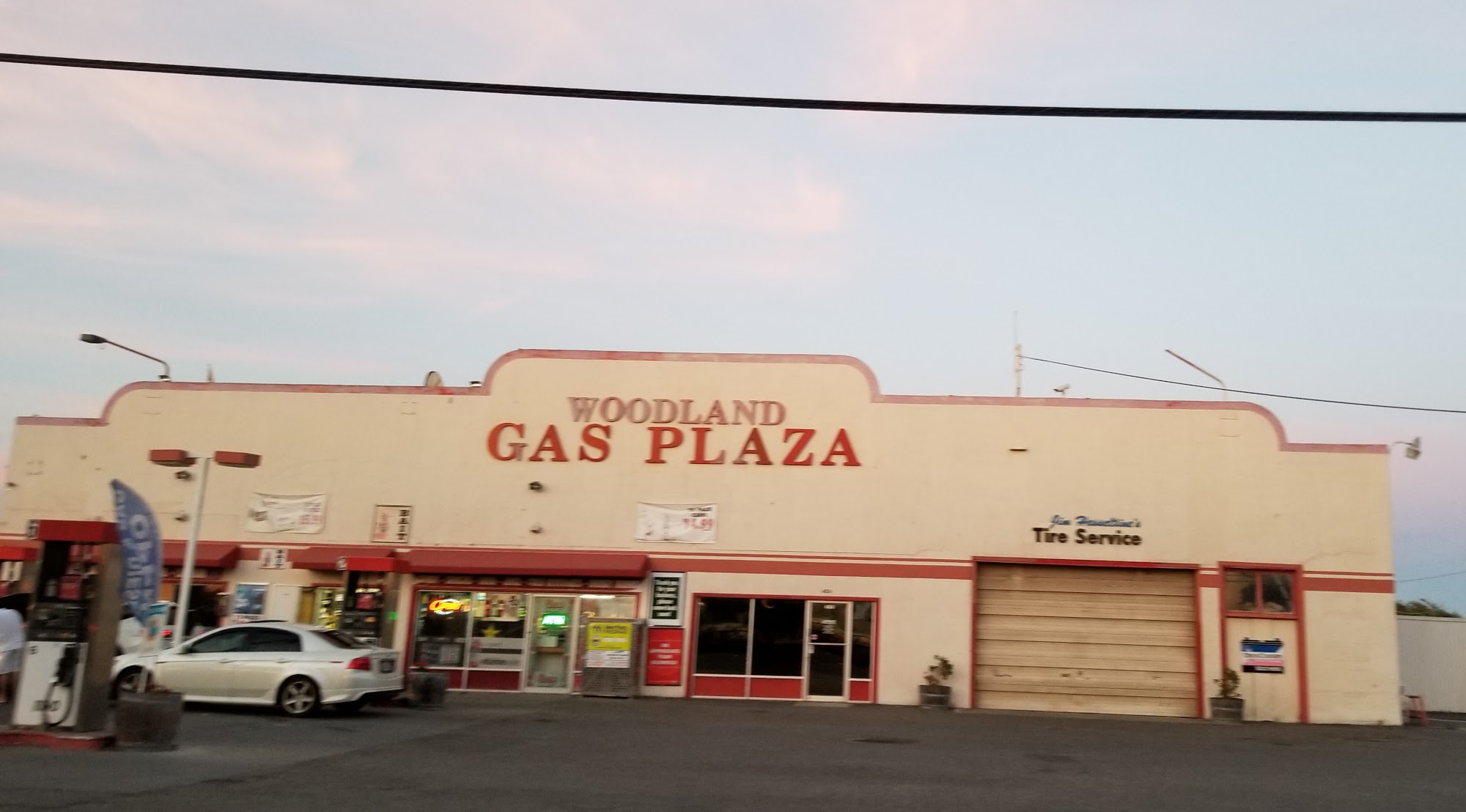 Woodland Gas Plaza