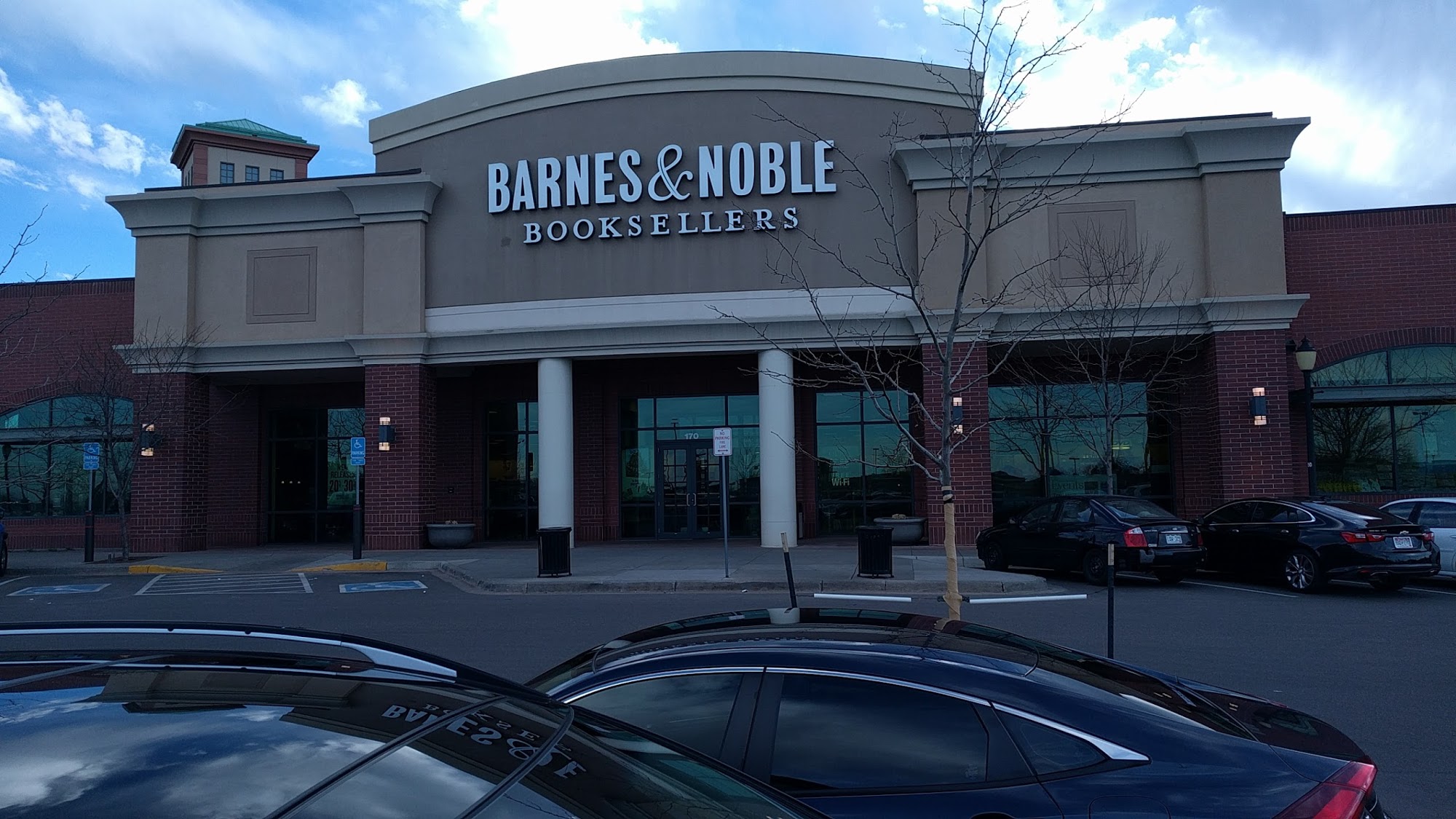 Barnes & Noble Booksellers Aurora