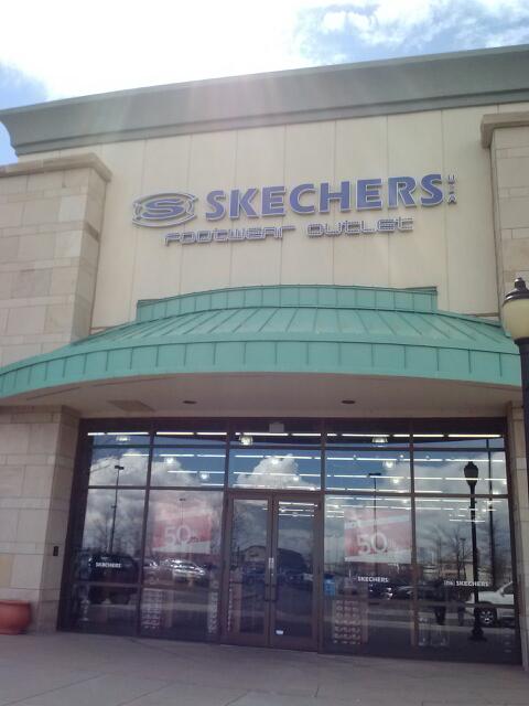 SKECHERS Warehouse Outlet