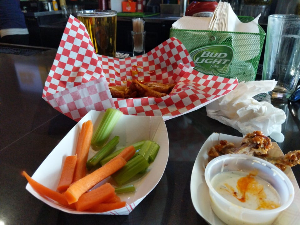 Woody's Wings Aurora 700 S Buckley Rd, Aurora