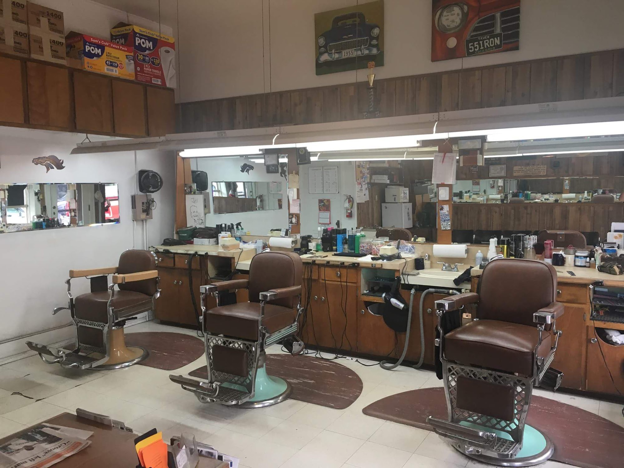 Gene's Barbershop