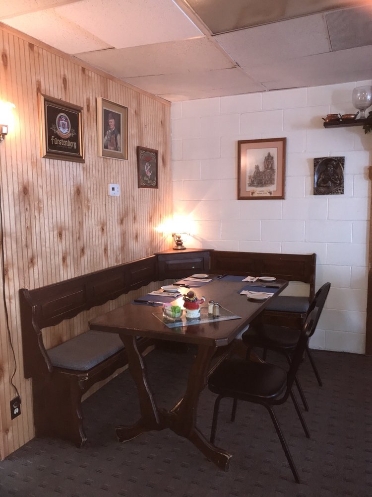 Uwe's German Restaurant 31 Iowa Ave #5913, Colorado Springs