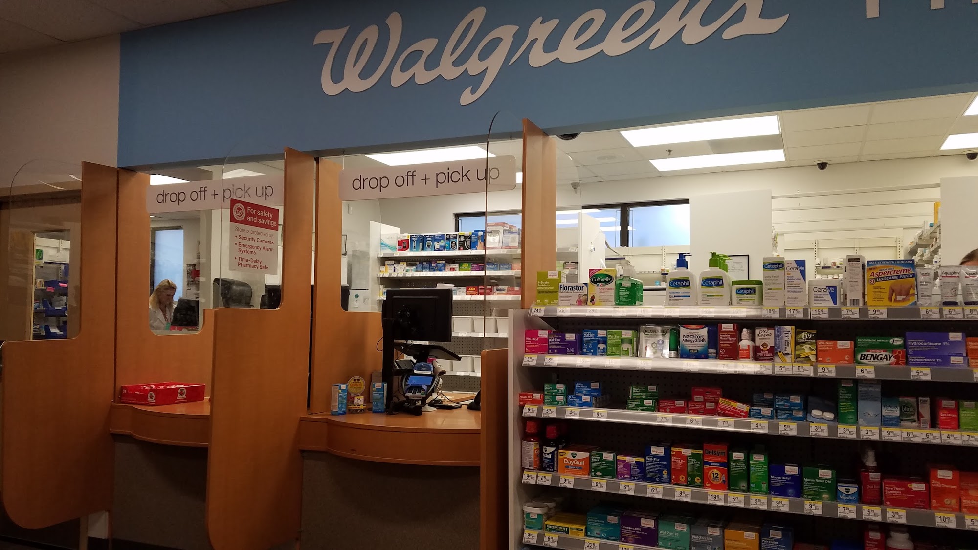 Walgreens Pharmacy at Rose Medical Center