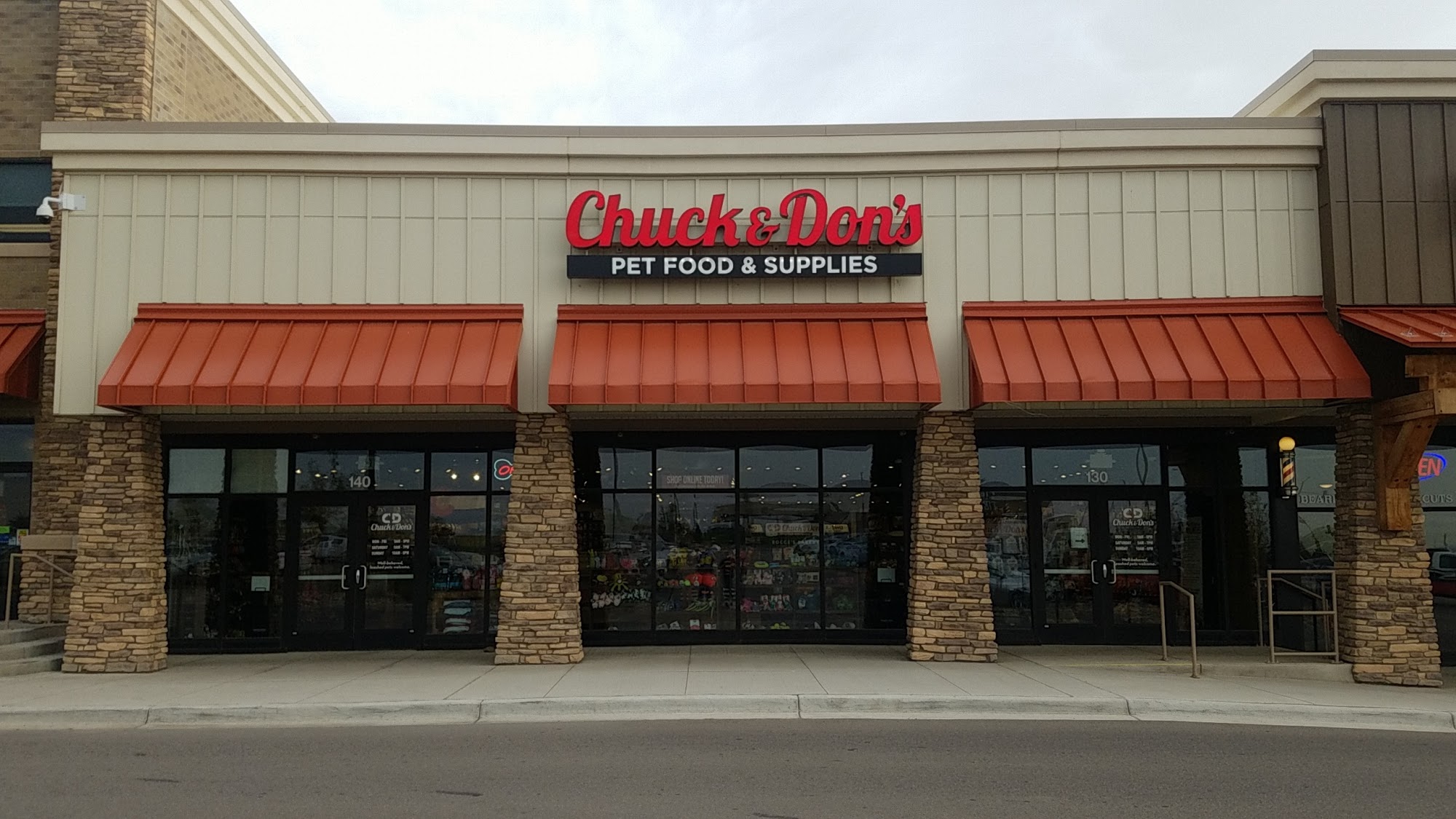 Chuck & Don's Pet Food & Supplies