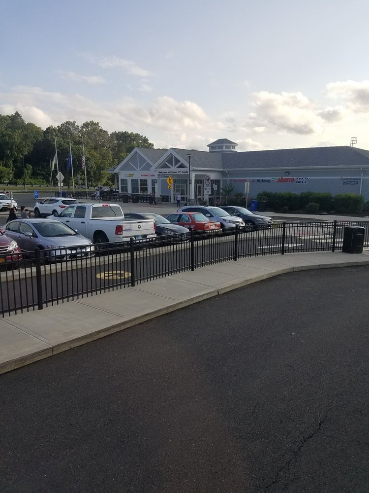I-95 Darien SB Service Plaza 1 West Ave, Darien