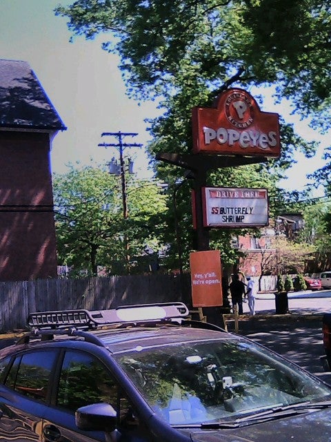 Popeyes Louisiana Kitchen 35 Whalley Ave, New Haven
