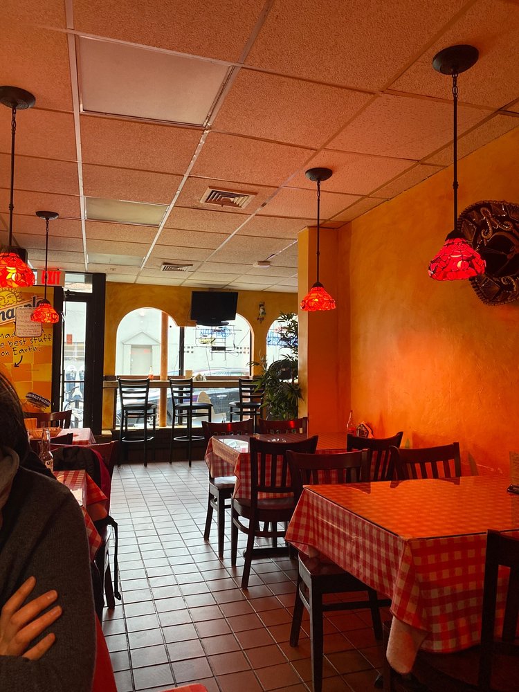 La Cosinita Mexican Cafe 177 Park St, New Haven