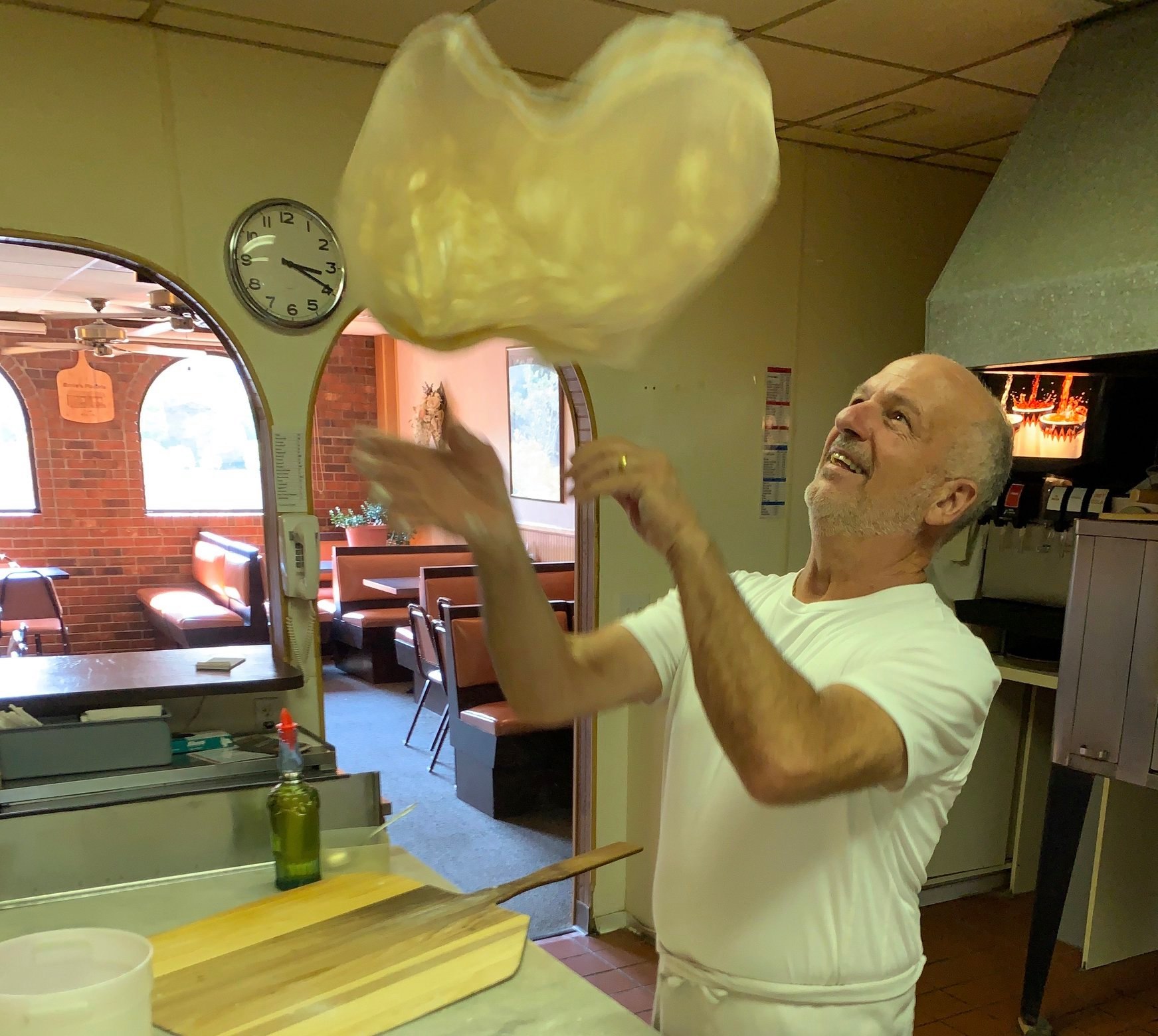 Ernie's Pizzeria 1279 Whalley Ave, New Haven