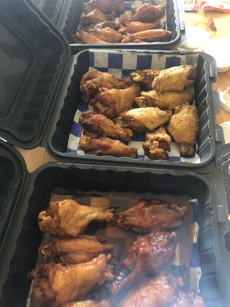 Woody's Wings 1378 Whalley Ave, New Haven