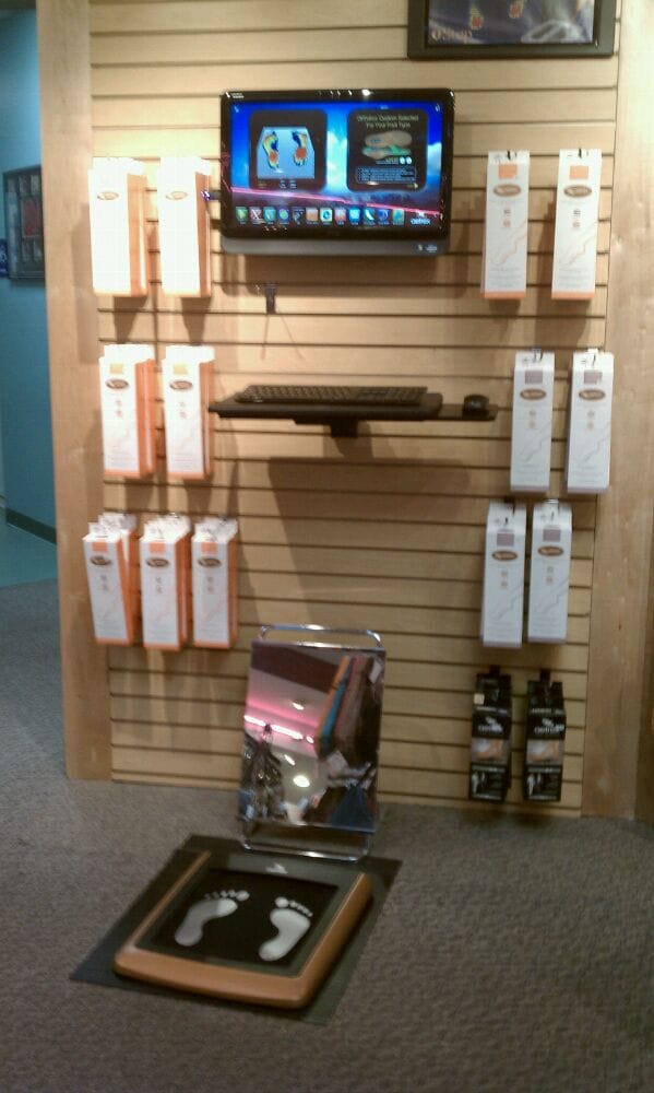 FOOTPRINTS SHOES & ACCESSORIES Newington CT Hours, Directions