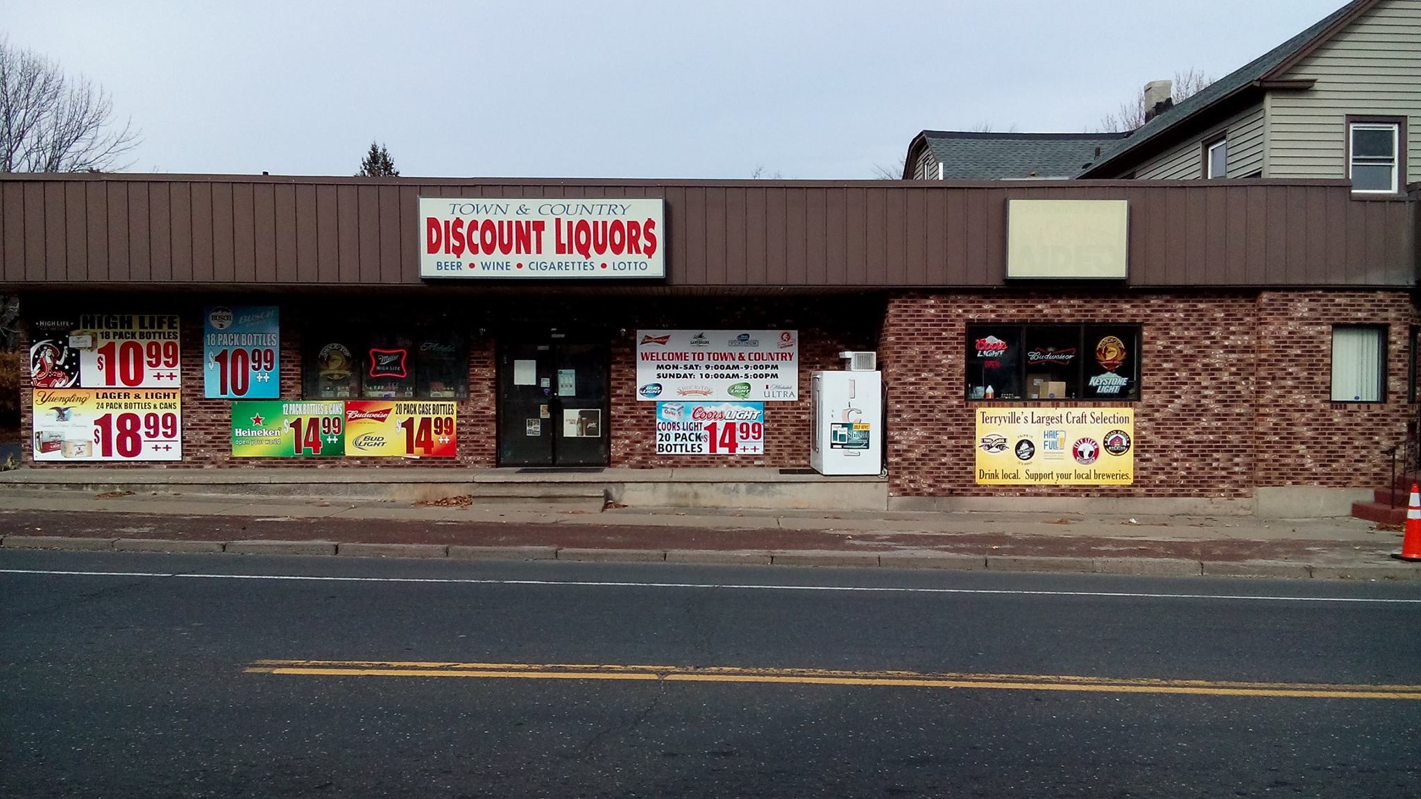 Town & Country Discount Liquor