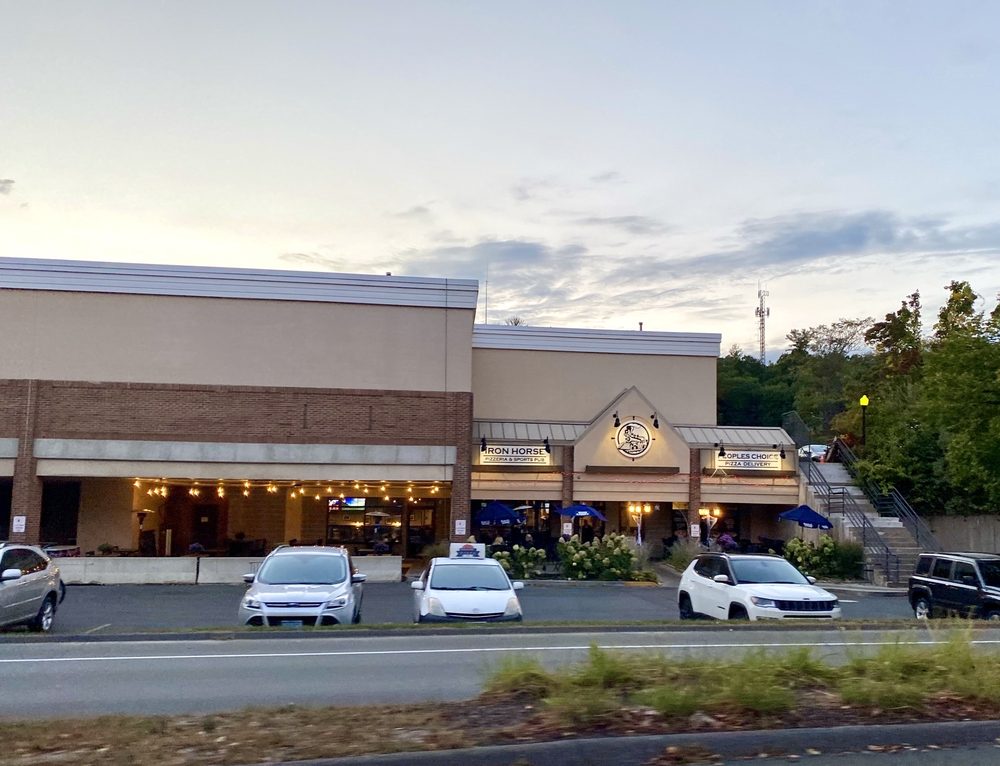 Simsbury, CT Restaurants Open for Takeout, Curbside Service and/or