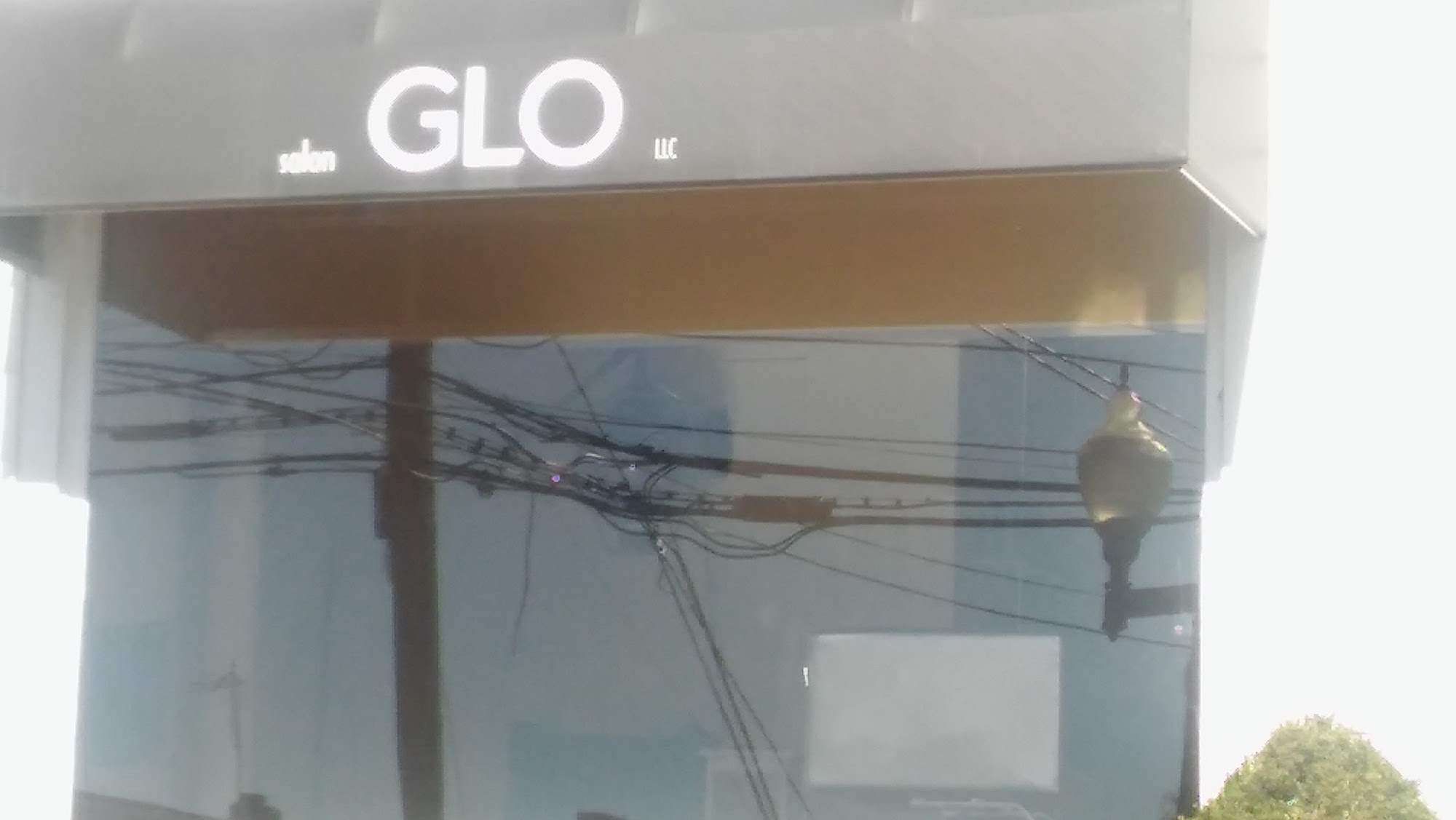 Salon GLO