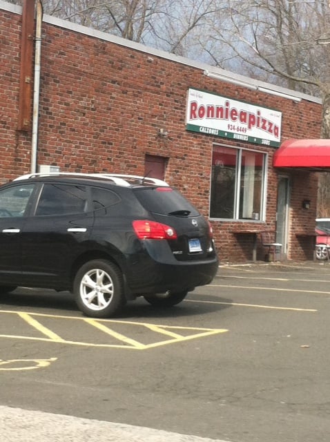 Ronnie Apizza 549 Main St, West Haven