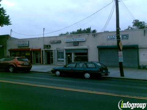 Finest Cuts & Styles Smokey