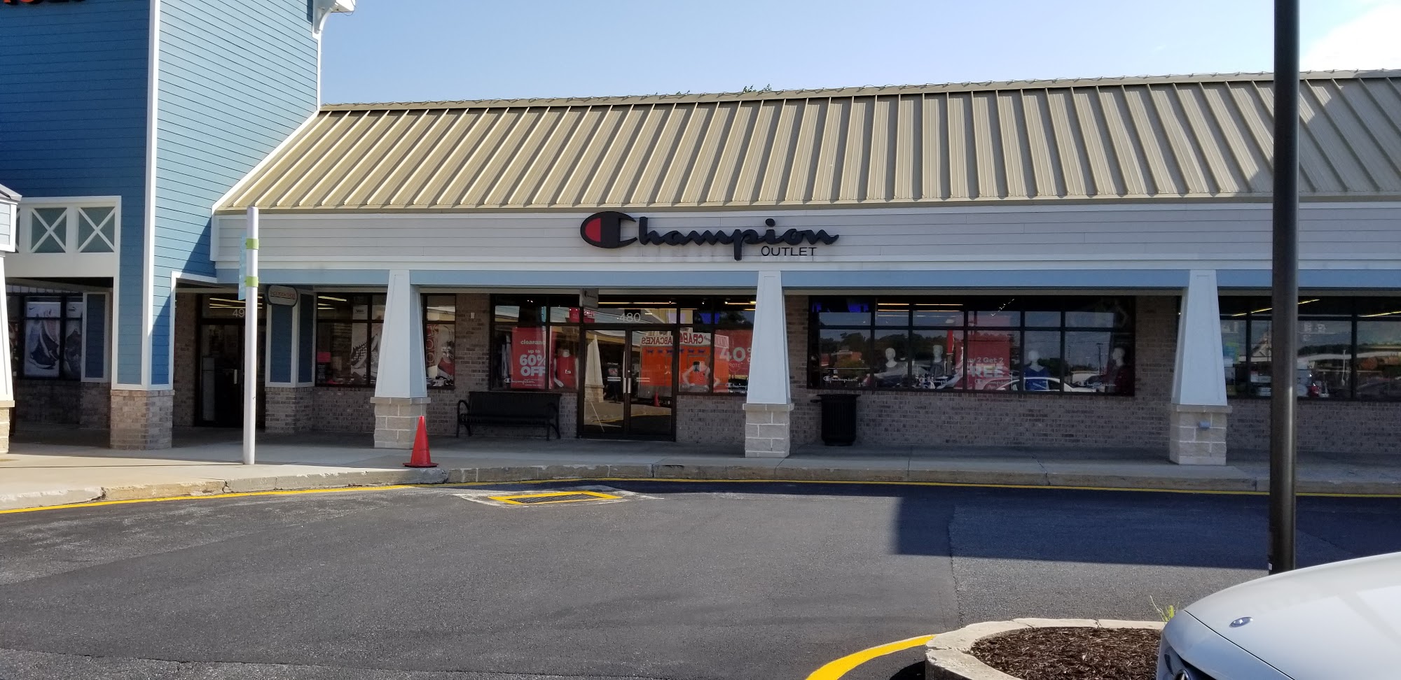 Champion Outlets