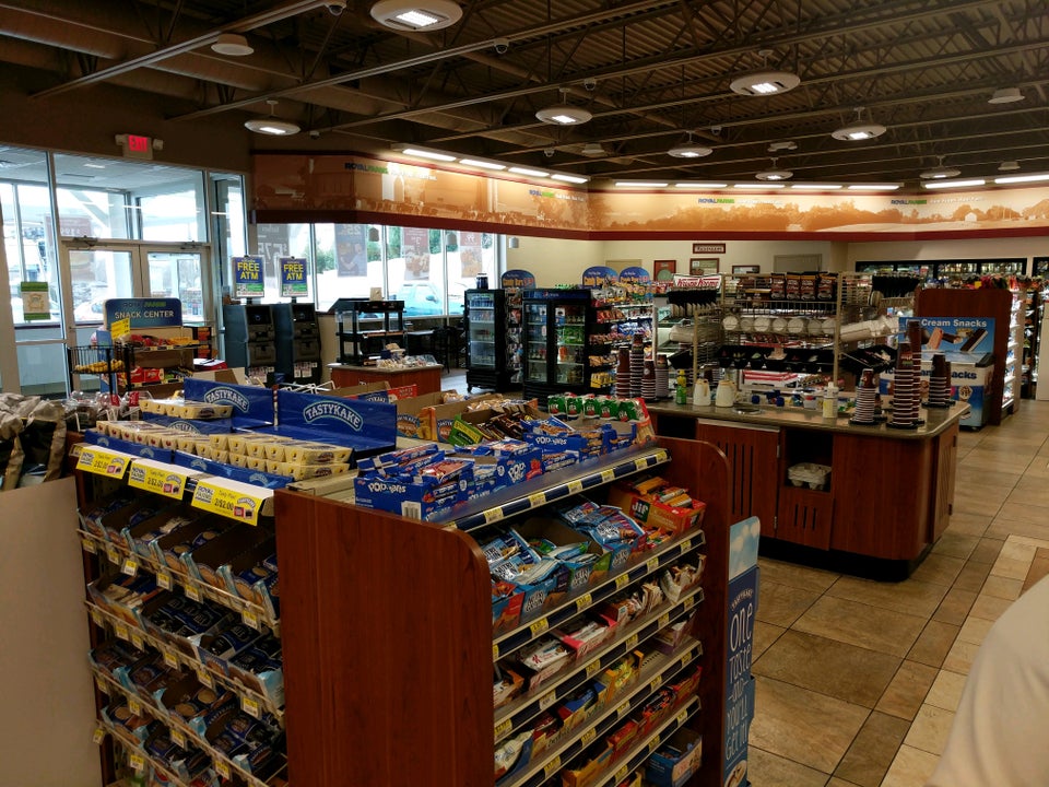 Royal Farms 3701 Kirkwood Hwy, Wilmington