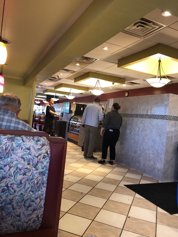 Hollywood Grill 1811 Concord Pike, Wilmington