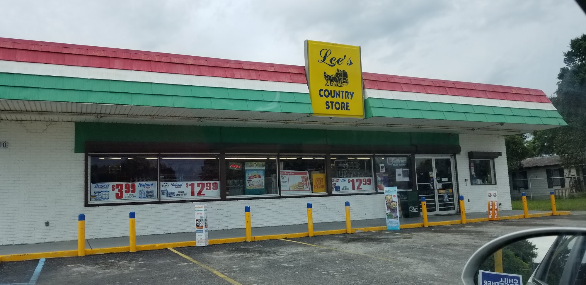 Lee's Country Store