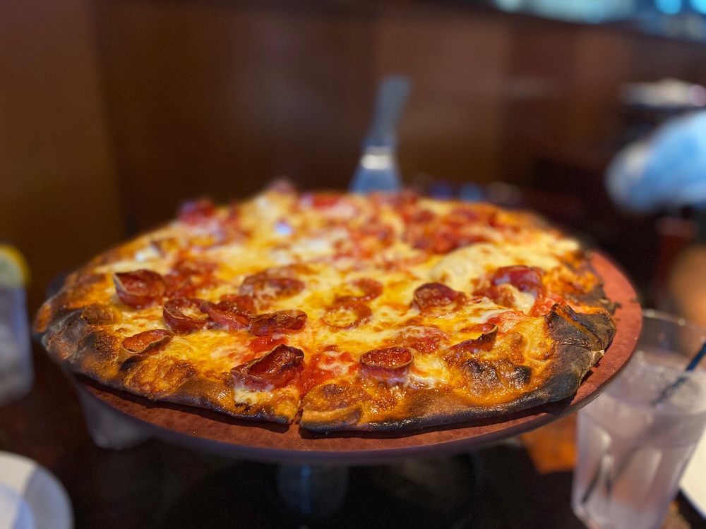 Sicilian Oven Promenade Shops, 20475 Biscayne Blvd, Aventura