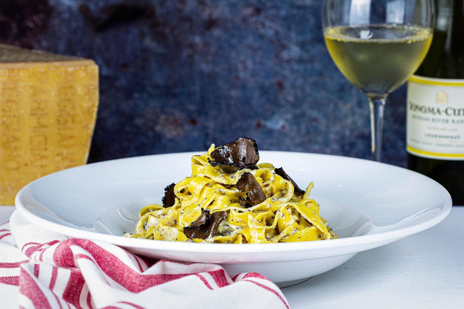 Serafina Miami 19565 Biscayne Blvd space 1944, Aventura