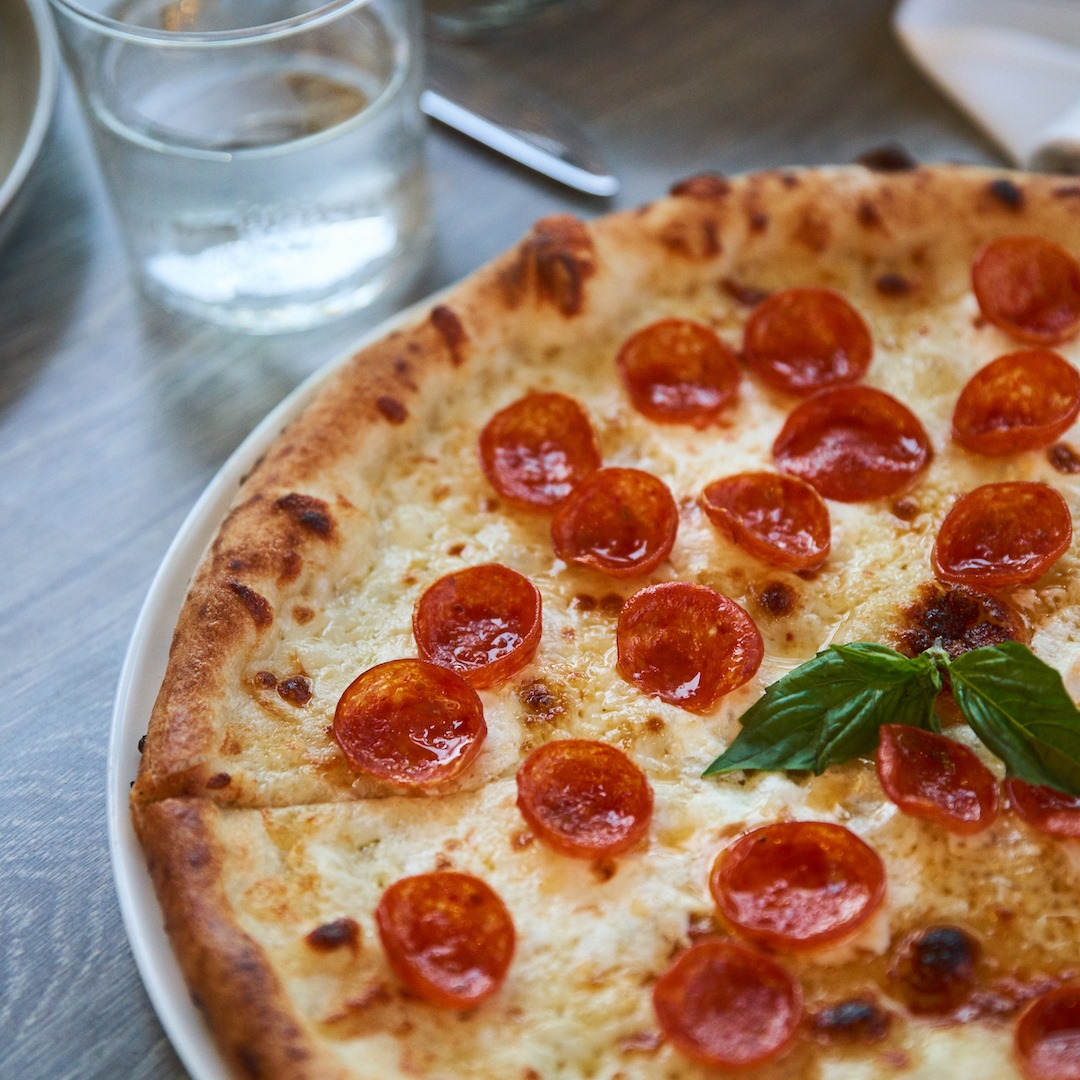 800 Degrees Woodfired Kitchen 2956 NE 199th St, Aventura