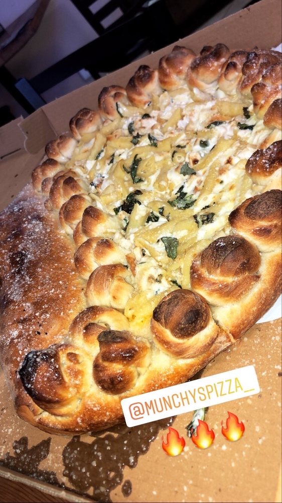 Munchy’s Pizza 7400 N Federal Hwy, Boca Raton