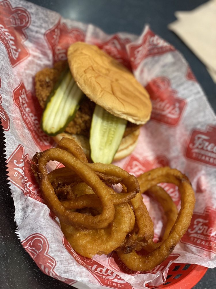 Freddy's Frozen Custard & Steakburgers 7376 52nd Pl E, Bradenton