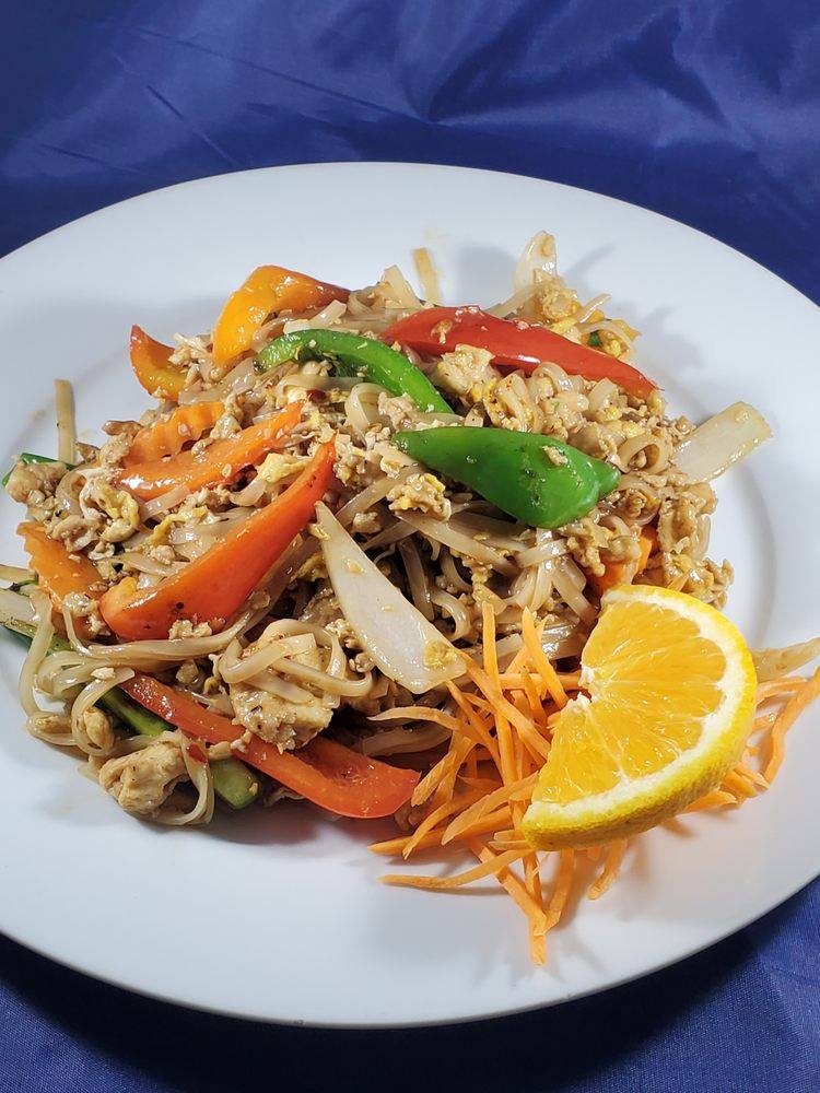 Chang Kao Thai Cuisine 6233 14th St W, Bradenton