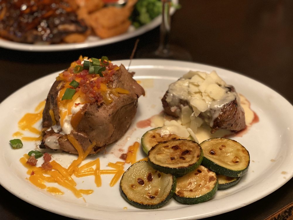 Ruby Tuesday 8306 Tourist Center Dr, Bradenton