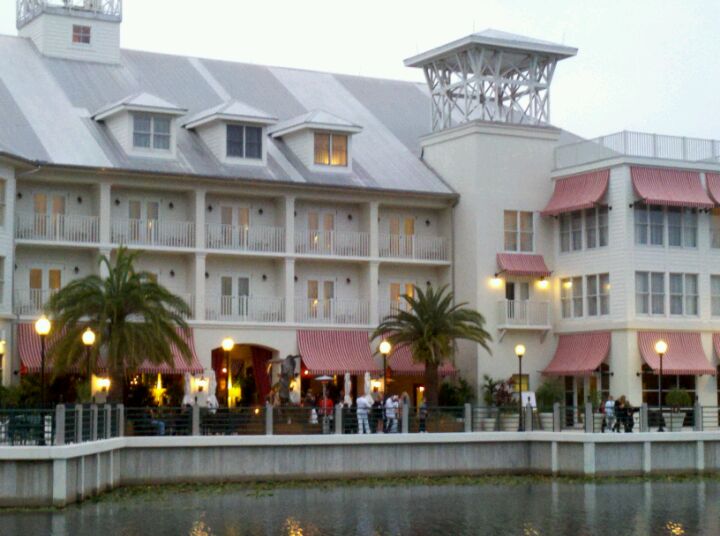 Bohemian Hotel Celebration, Autograph Collection 700 Bloom St, Celebration