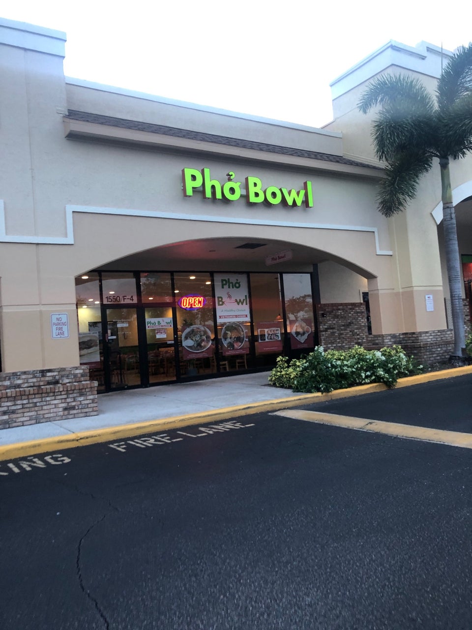 Pho Bowl Clearwater 1550 N McMullen Booth Rd F4, Clearwater